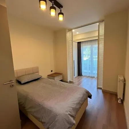 Apartment Vadistanbul Avm Yani 3+1 Bahce Kati