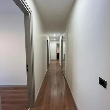 Vadistanbul Avm Yani 3+1 Bahce Kati Istanbul